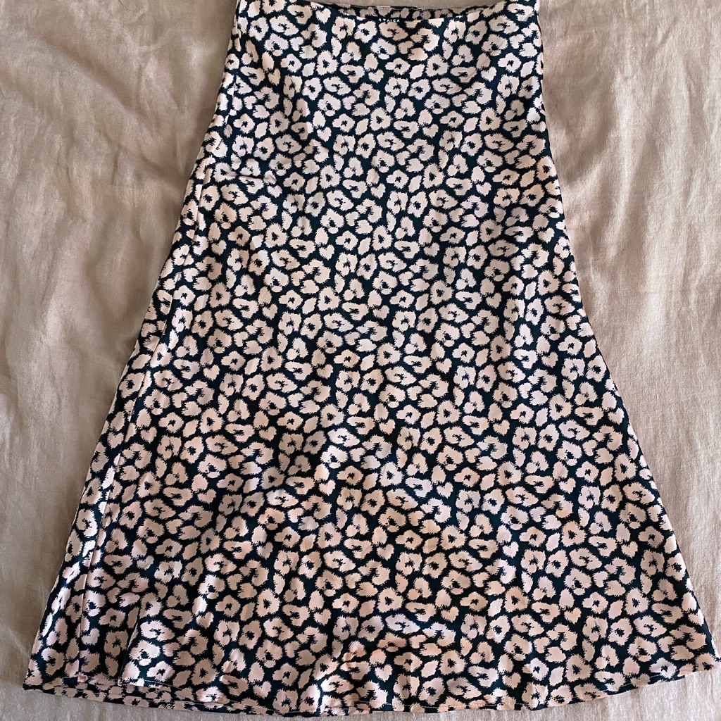 Light Pink And Black Floral Pattern Midi Skirt